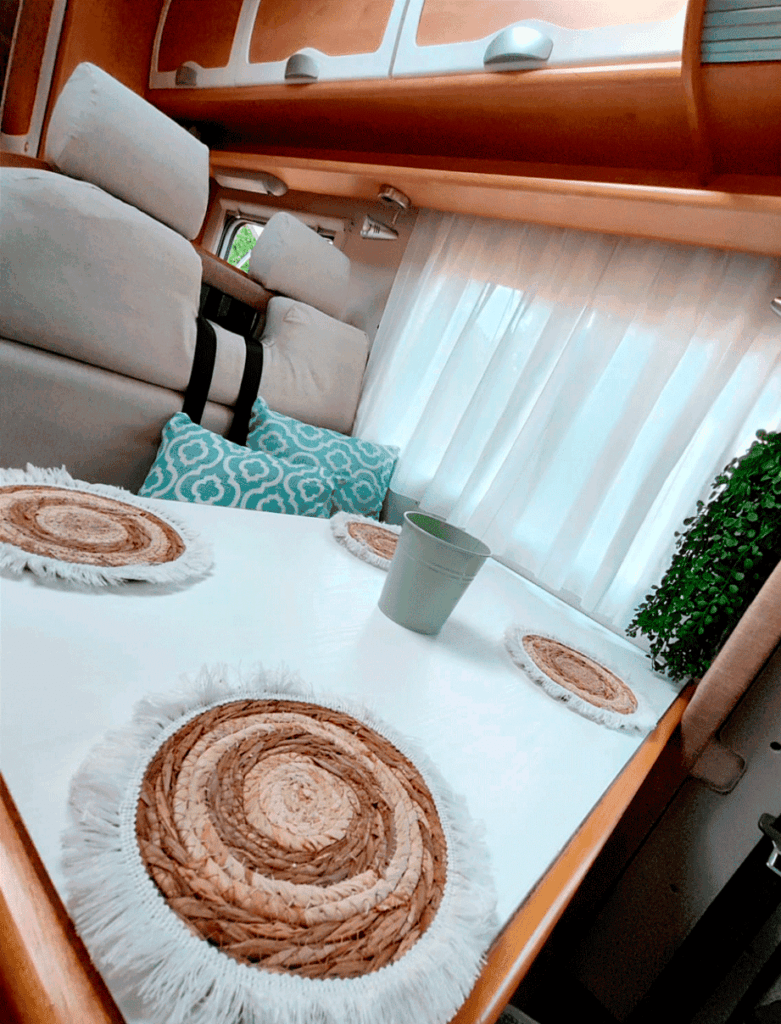reformas de autocaravanas y caravanas en elche y alicante