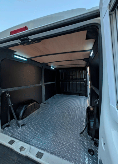 furgonetas preparadas para motos