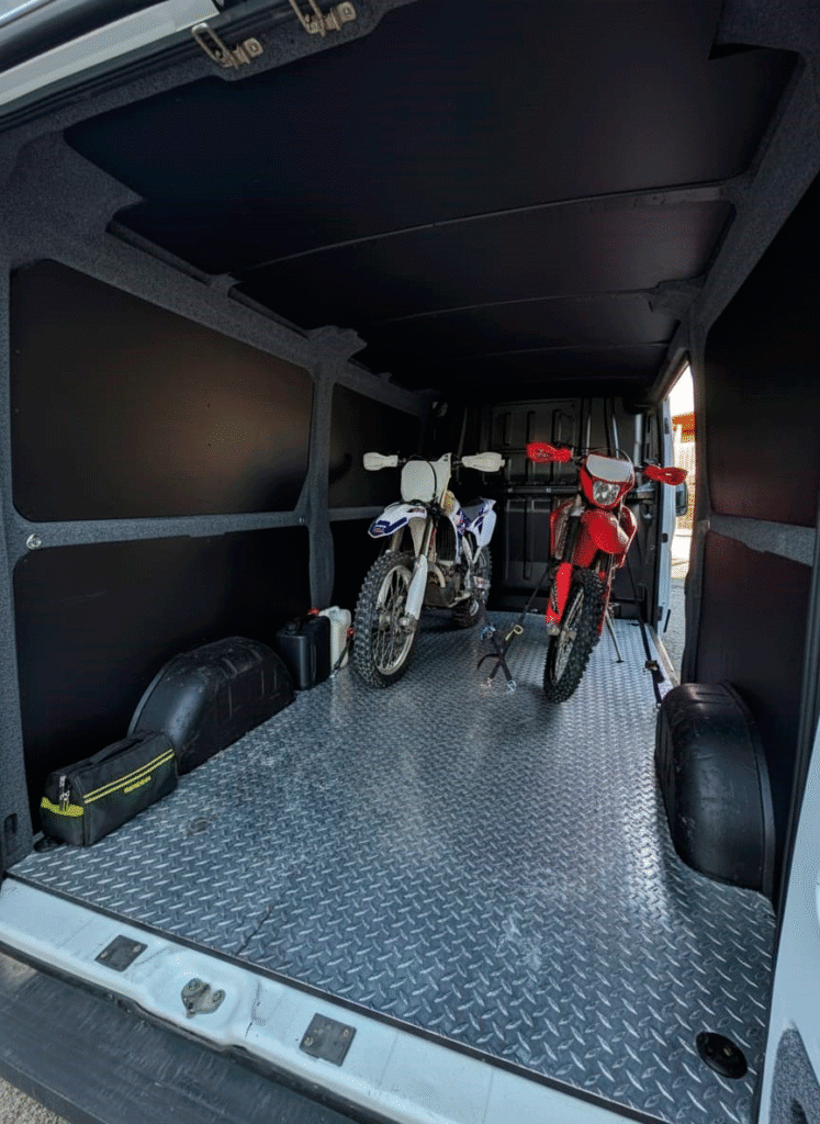 furgonetas preparadas para motos