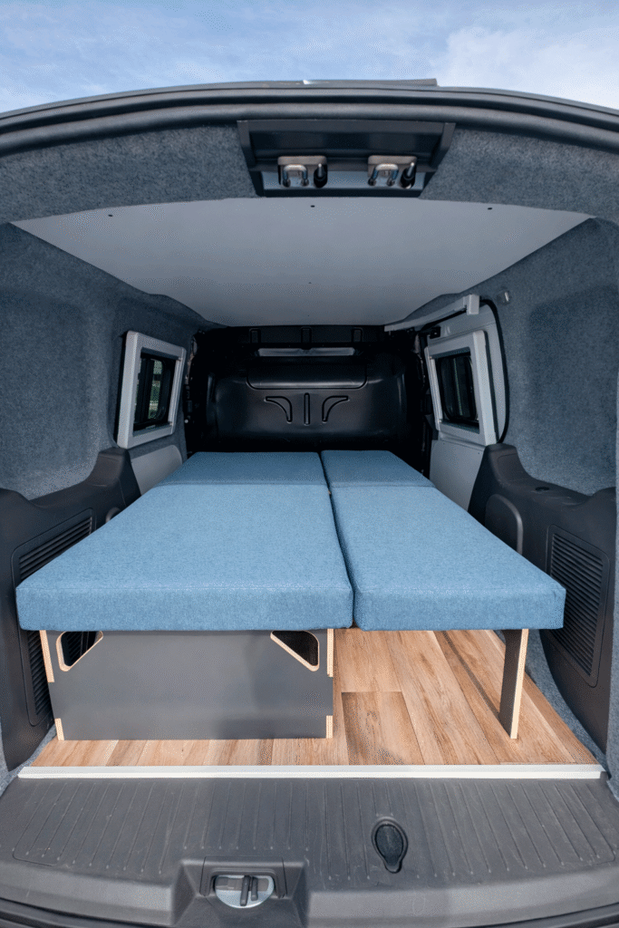 camper ford tourneo cama peine