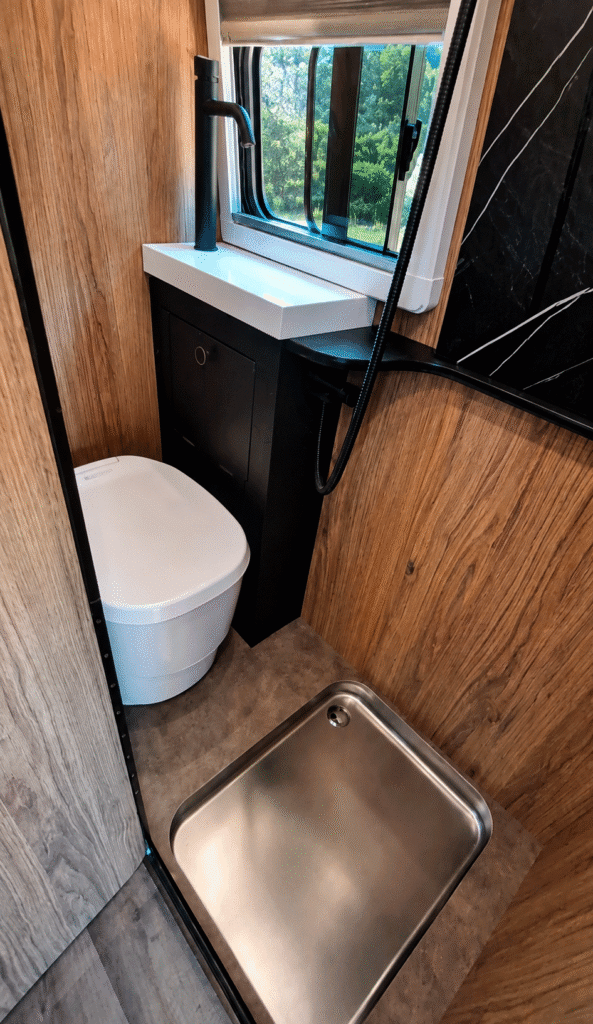 aseo camper en mercedes sprinter