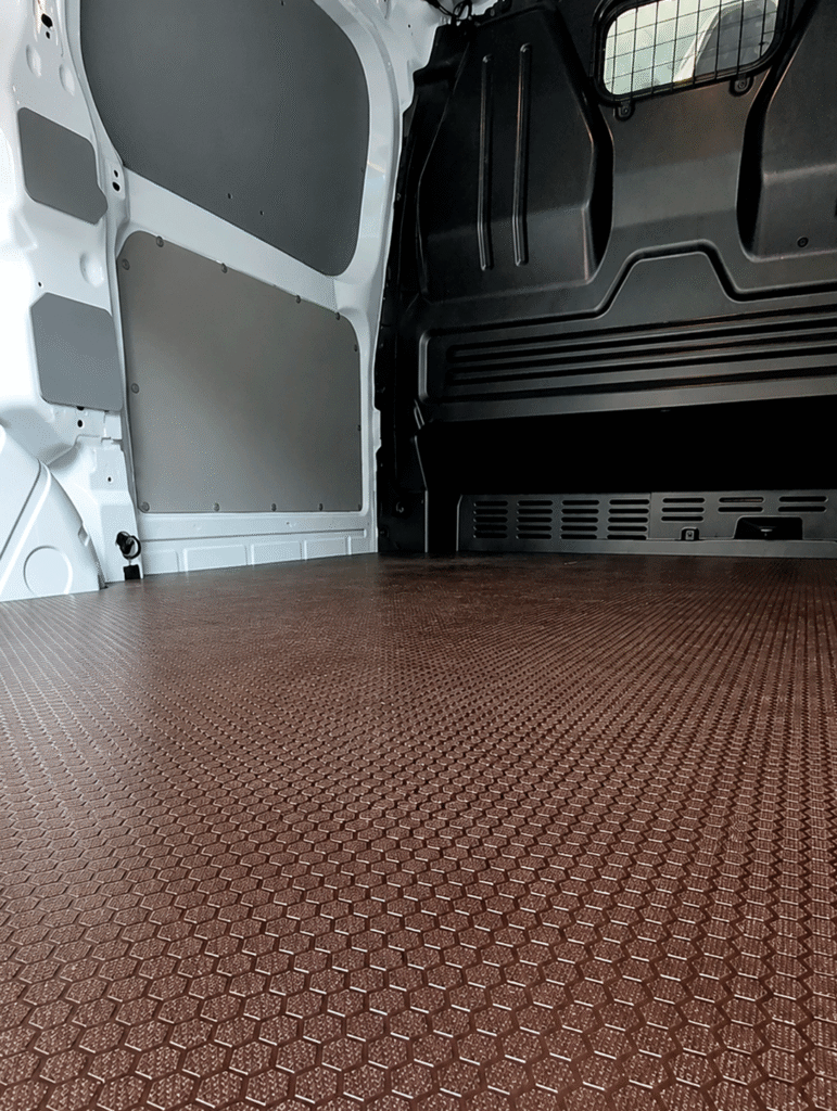 panelado y suelo en volkswagen transporter t7