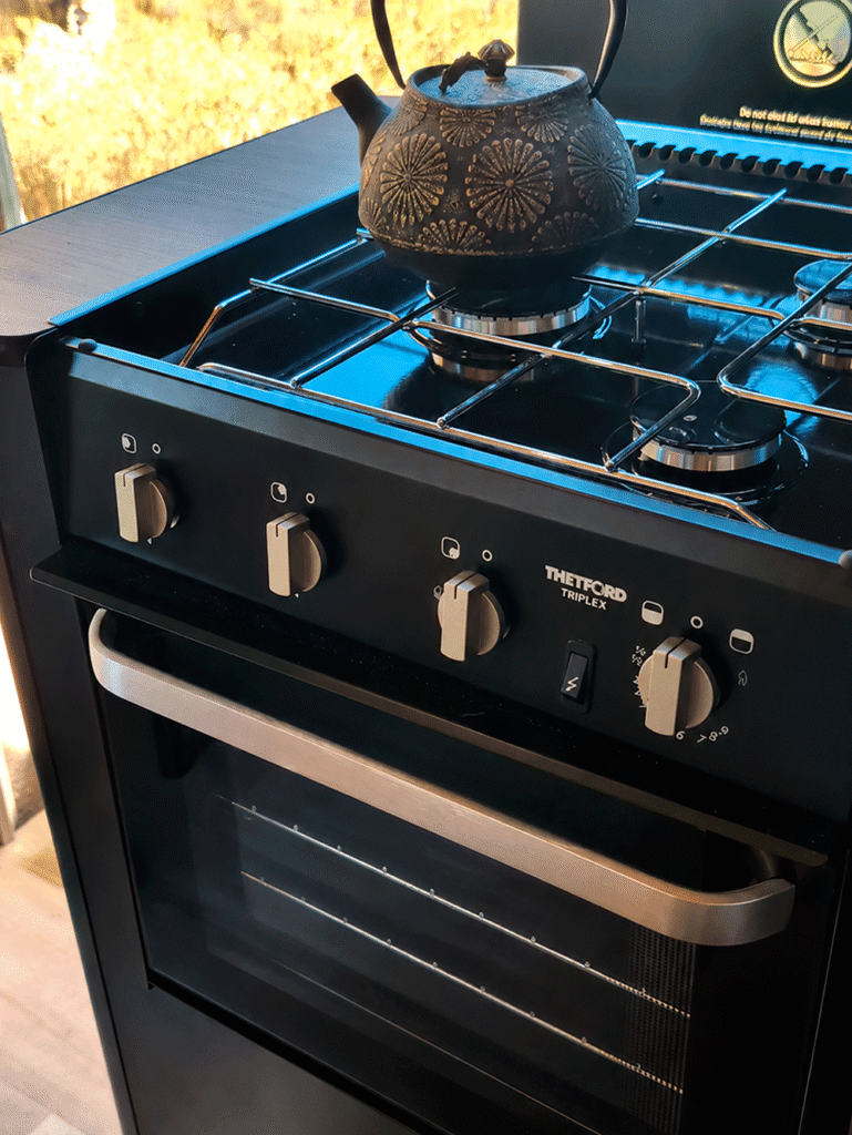 horno thetford camper